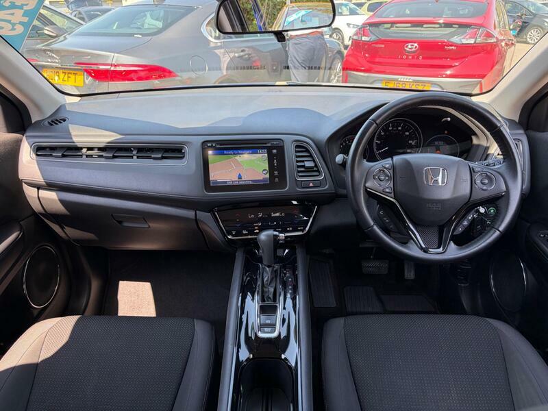 Honda Hr-V Se White #10
