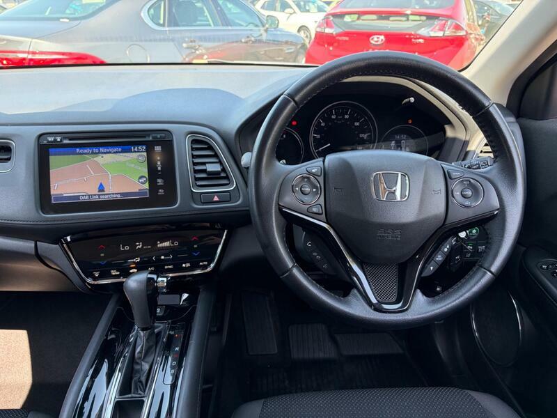 Honda Hr-V Se White #11