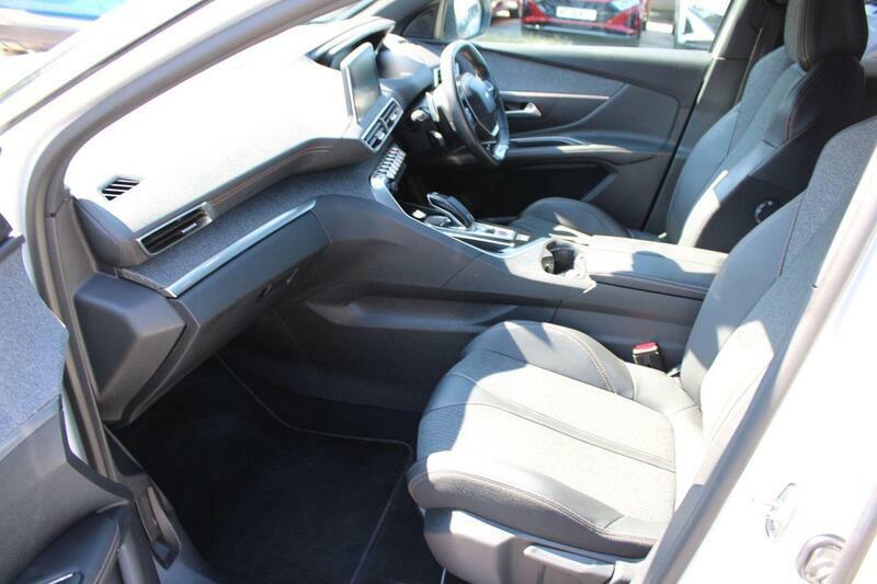 Peugeot 3008 1.2 Puretech Gt Line Eat Euro 6 Ss White #2