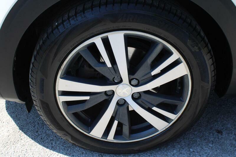 Peugeot 3008 Suv 1.6 Bluehdi Gt Line Eat Euro 6 Ss 2017 Red #17