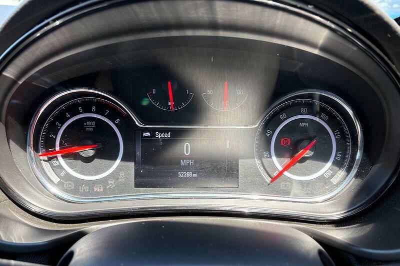 Vauxhall Insignia Hatchback Silver #18