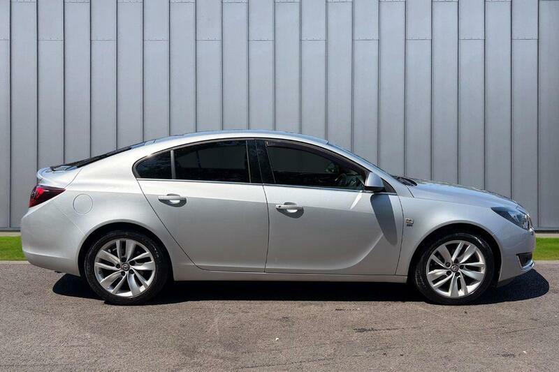 Vauxhall Insignia Hatchback Silver #7