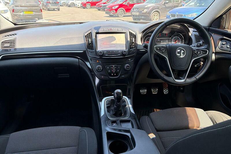 Vauxhall Insignia Hatchback Silver #9