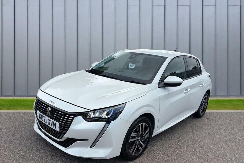 Peugeot 208 1.2 Puretech Allure Premium Euro 6 Ss KO21GVN White #6