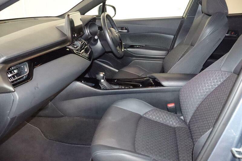 Toyota C-Hr 1.8 Vvt-h Design Cvt Euro 6 Ss Grey #2