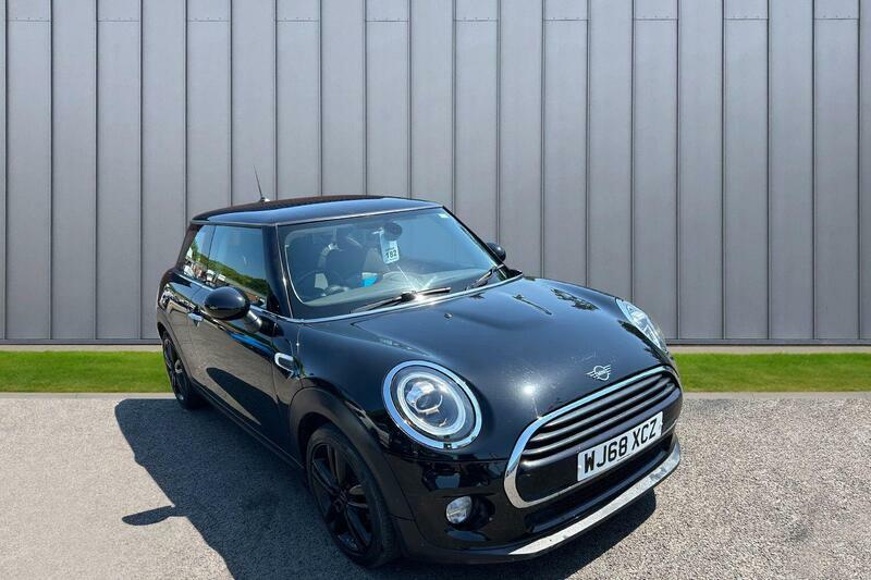 Mini Hatch 1.5 Cooper D Euro 6 Ss Black