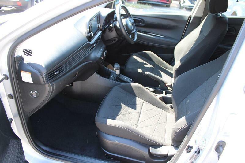 Hyundai Bayon 1.0 T-gdi Mhev Se Connect Dct Euro 6 Ss WR72RKF Grey #2