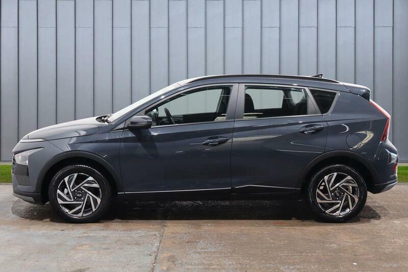 Hyundai Bayon Advance White #9