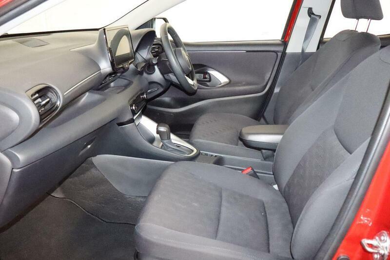 Toyota Yaris 1.5 Vvt-h Icon E-cvt Euro 6 Ss Red #2