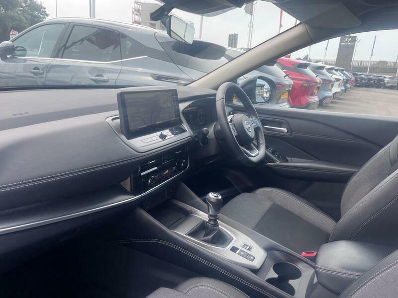 Nissan Qashqai 1.3 Dig-t Mhev N-connecta Euro 6 Ss DN75XLH Silver #2