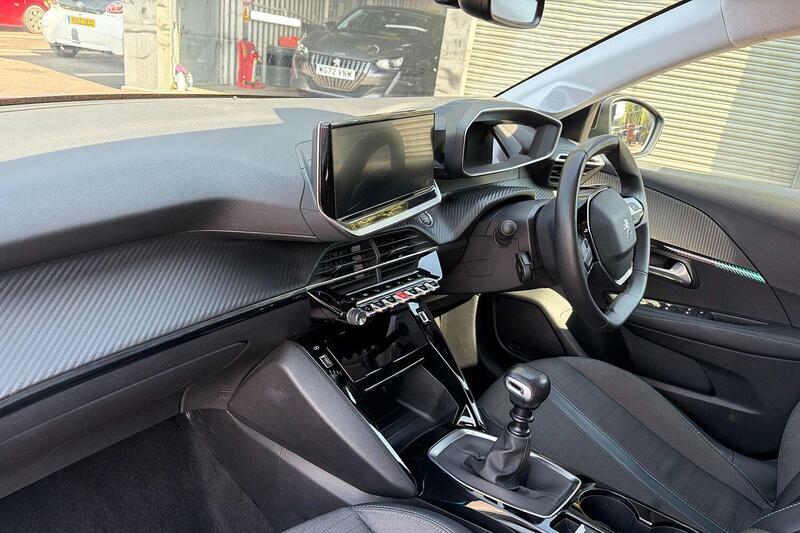 Peugeot 208 1.2 Puretech Allure Premium Euro 6 Ss WF72KXO Blue #2