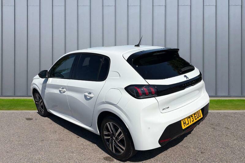 Peugeot 208 1.2 Puretech Allure Premium Euro 6 Ss HJ73EUU White #3