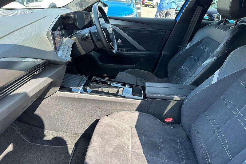 Vauxhall Astra 54Kwh Gs Blue #2