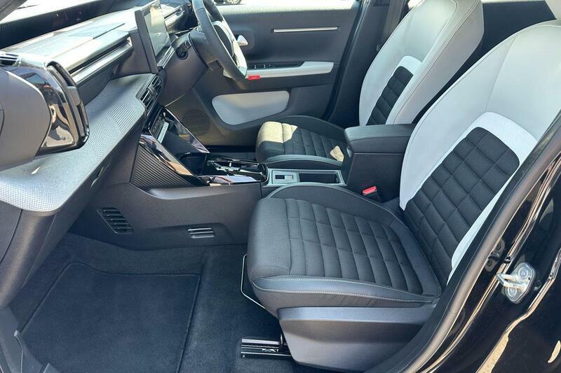Citroen C3 Aircross Standard Range 44Kwh Max 11Kw Charger ML75CWE Black #2