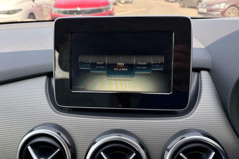 Mercedes-Benz B Class B 200 D  #13