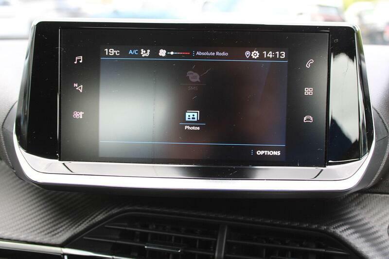 Peugeot 208 1.2 Puretech Active Black #13