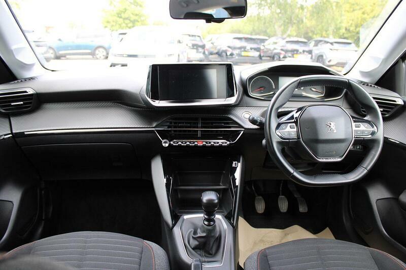 Peugeot 208 1.2 Puretech Active Black #10