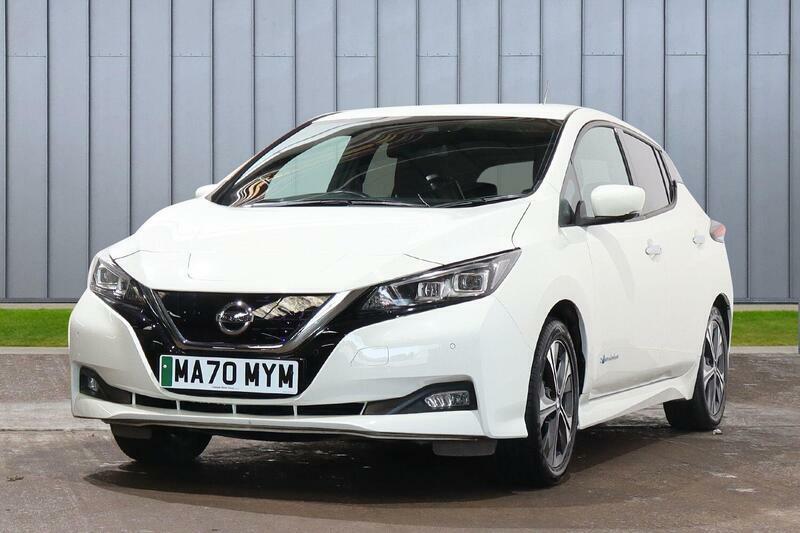 Nissan Leaf 40Kwh Tekna White #4