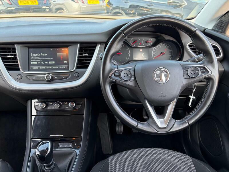 Vauxhall Grandland X 1.2 Turbo Se Premium Euro 6 Ss Black #4