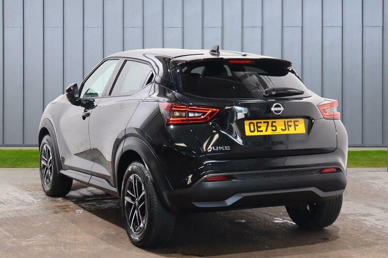 Nissan Juke 1.0 Dig-t N-connecta Dct Euro 6 Ss OE75JFF Black #3
