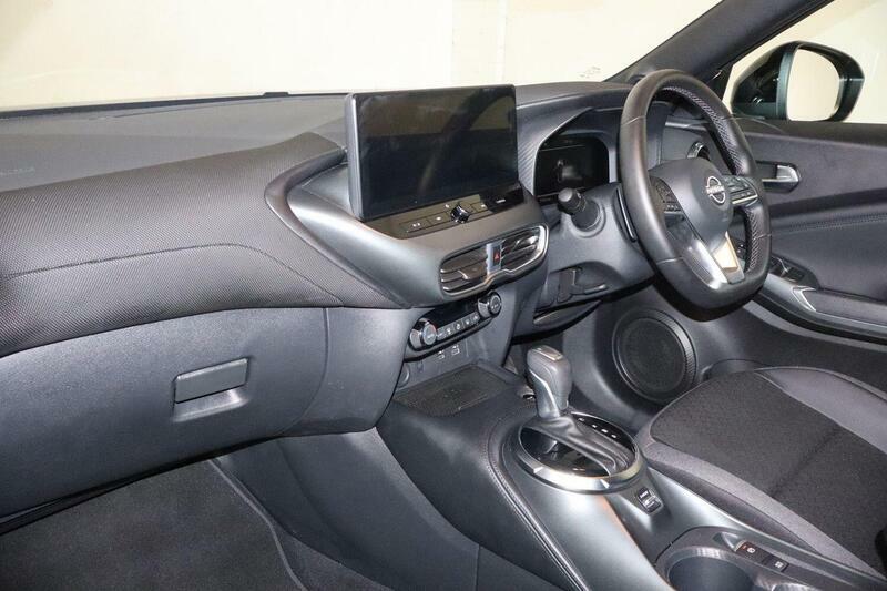 Nissan Juke 1.0 Dig-t N-connecta Dct Euro 6 Ss OE75JFF Black #2