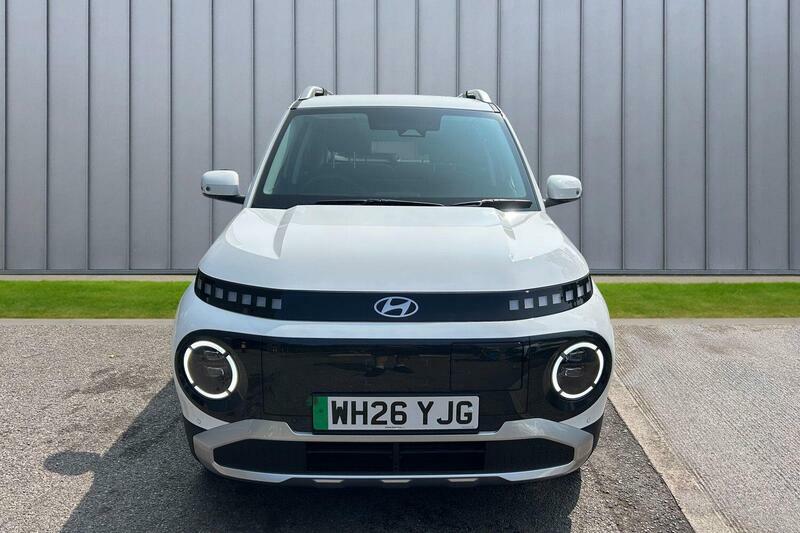 Hyundai Inster Long Range 49Kwh 02 White #3
