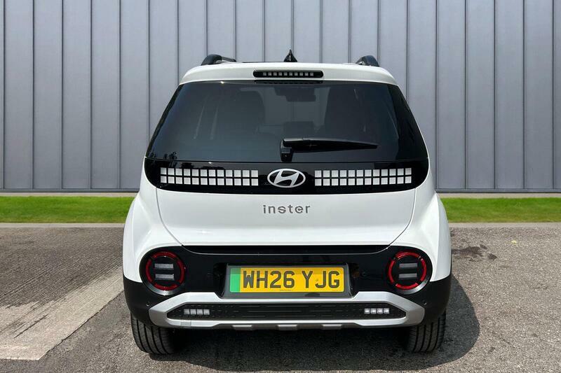 Hyundai Inster Long Range 49Kwh 02 White #6