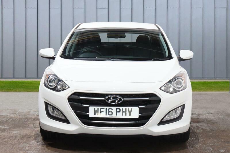 Hyundai I30 1.4 Blue Drive Se Euro 6 Ss White #4