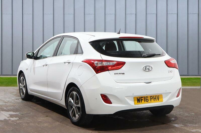 Hyundai I30 1.4 Blue Drive Se Euro 6 Ss White #3