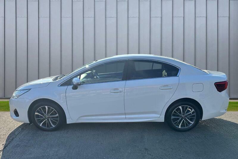 Toyota Avensis 2.0 D-4d Business Edition Plus Euro 6 Ss White #6