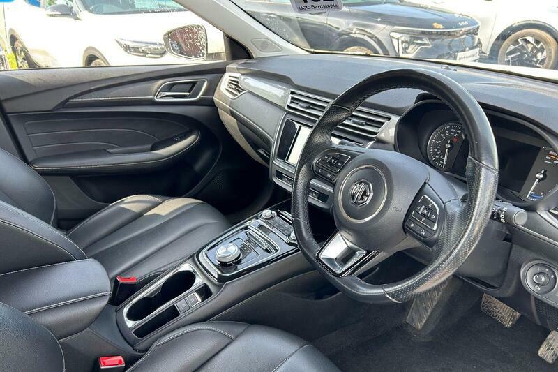 MG MG5 115Kw Excite Ev 53Kwh Red #10