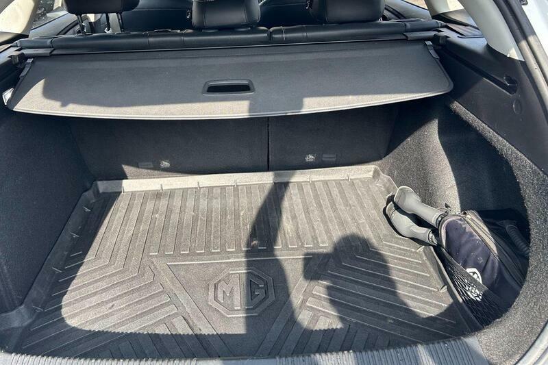 MG MG5 115Kw Excite Ev 53Kwh Red #18