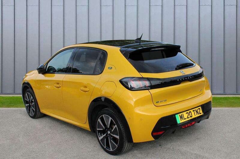 Peugeot e-208 50Kwh Gt Yellow #5