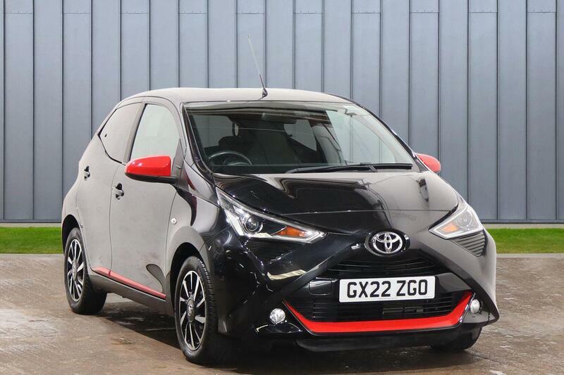 Toyota Aygo 1.0 Vvt-i X-trend X-shift Euro 6 Safety Sense Black