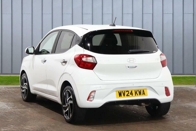 Hyundai I10 1.2 Premium Euro 6 Ss White #3