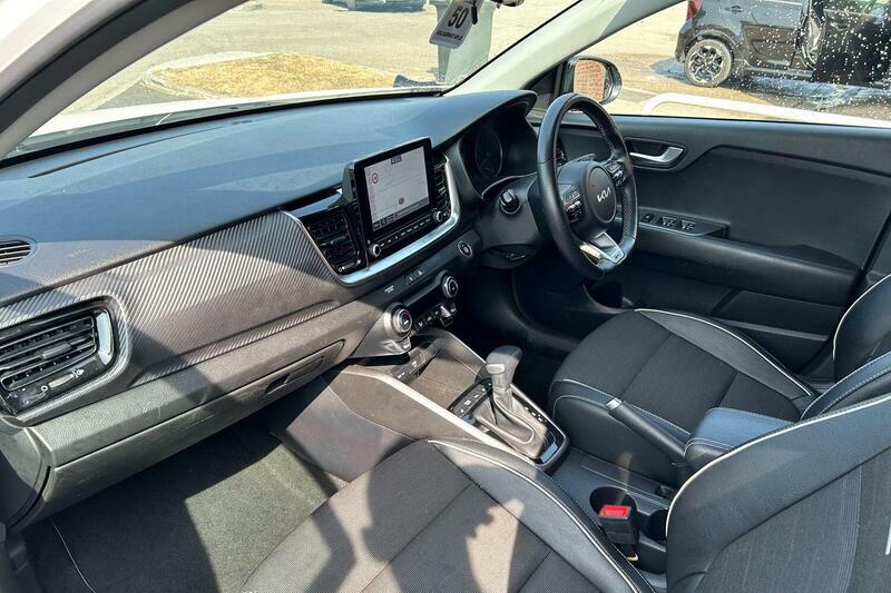 Kia Stonic 1.0 T-gdi Mhev Gt-line S Dct Euro 6 Ss White #2