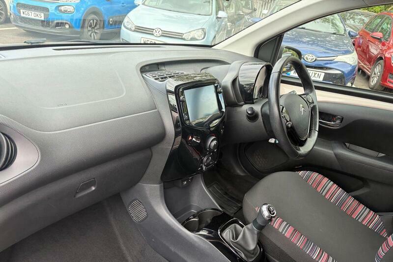 Citroen C1 1.0 Vti Shine Euro 6 Ss Beige #2