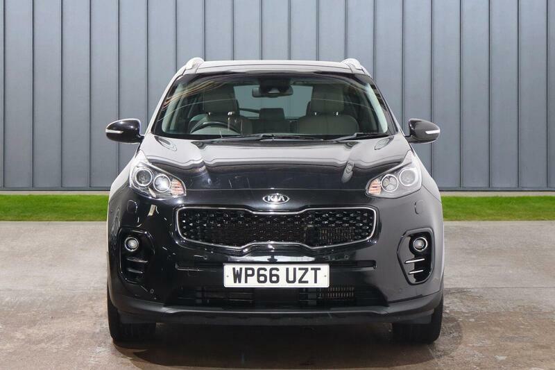 Kia Sportage 2.0 Crdi First Edition Awd Euro 6 Black #3