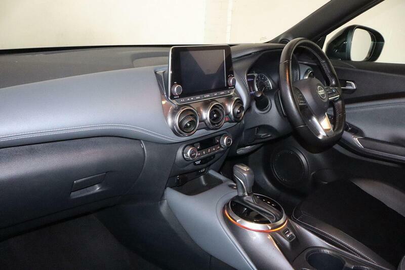 Nissan Juke 1.0 Dig-t 114 Tekna Black #2