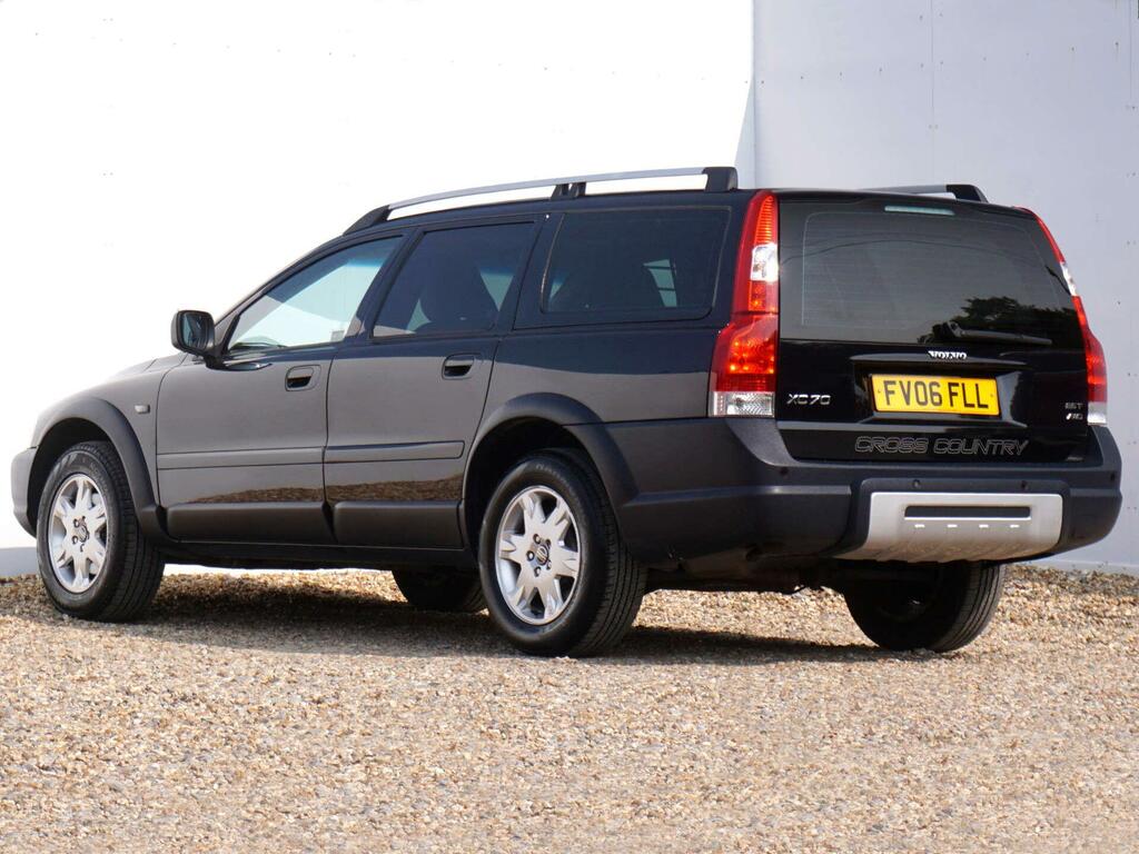 Volvo XC70 2.4 D5 Se Lux 185 Bhp Gold #7