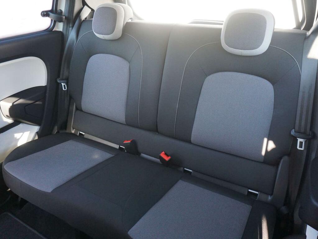 Renault Twingo Dynamique Yellow #11