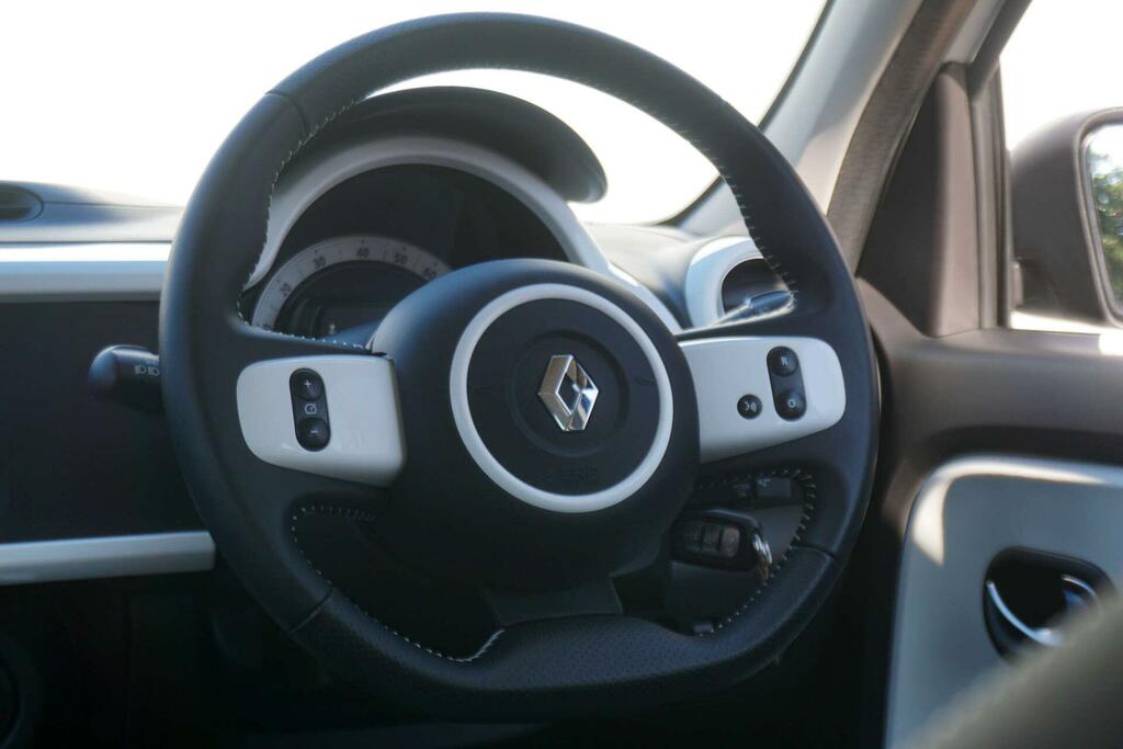 Renault Twingo Dynamique Yellow #28