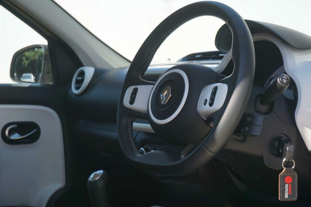 Renault Twingo Dynamique Yellow #13