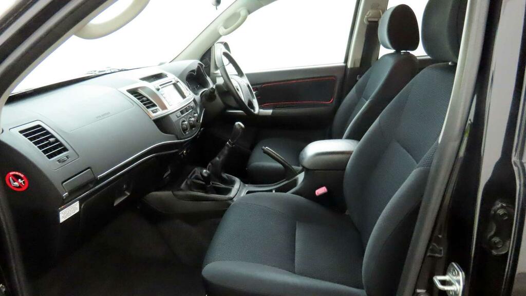 Toyota HILUX 2.5 D-4d Icon Pickup Double Cab Black #5