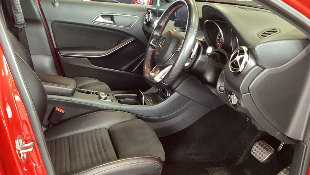 Mercedes-Benz GLA Class Amg Line Red #5