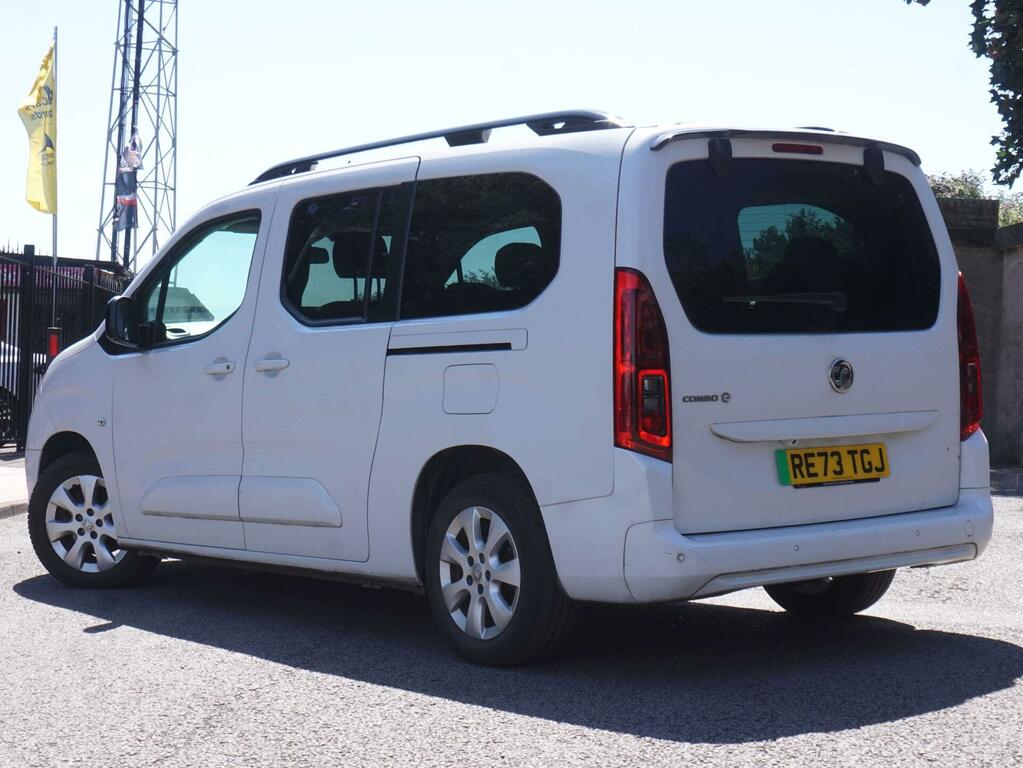 Vauxhall Combo Life Ultimate White #4