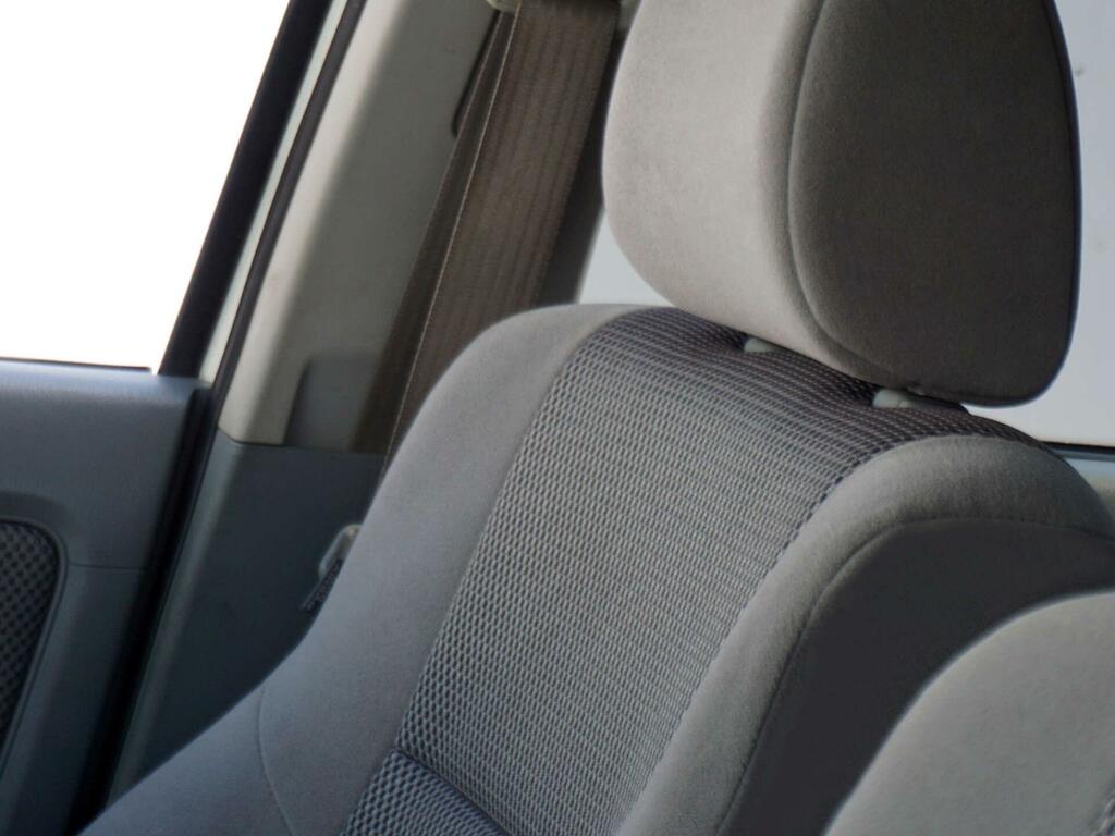 Toyota HILUX Invincible Silver #2