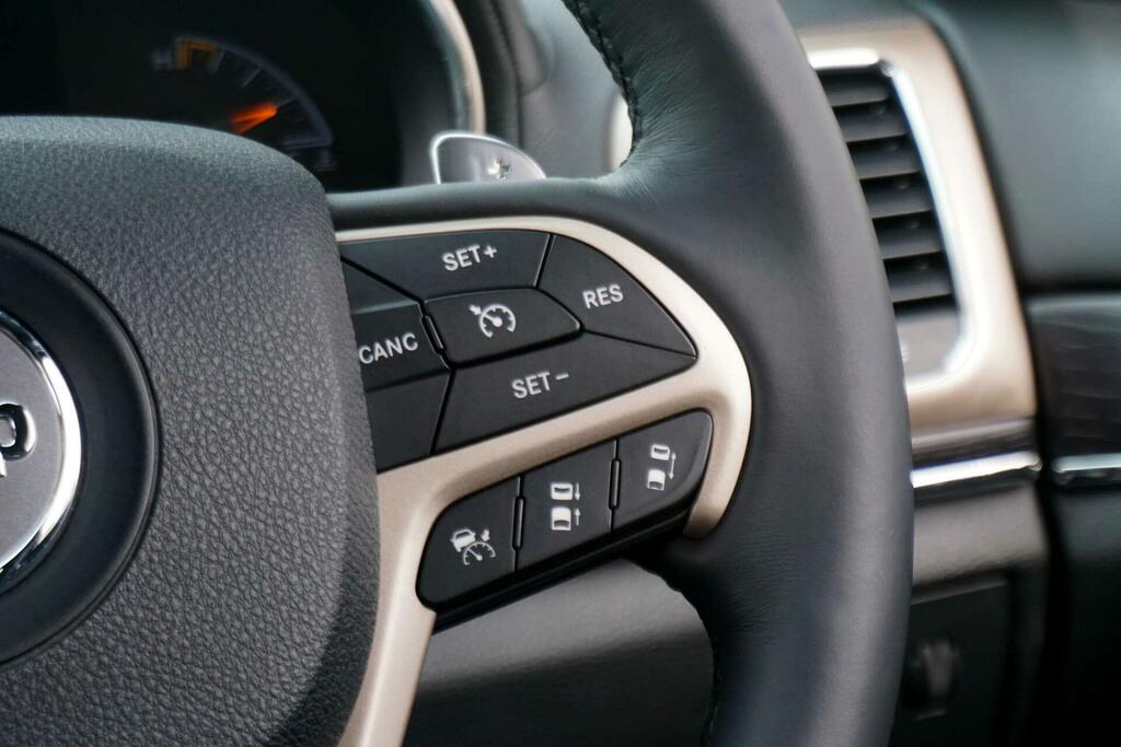 Jeep Grand Cherokee 3.0 Crd Summit Black #37