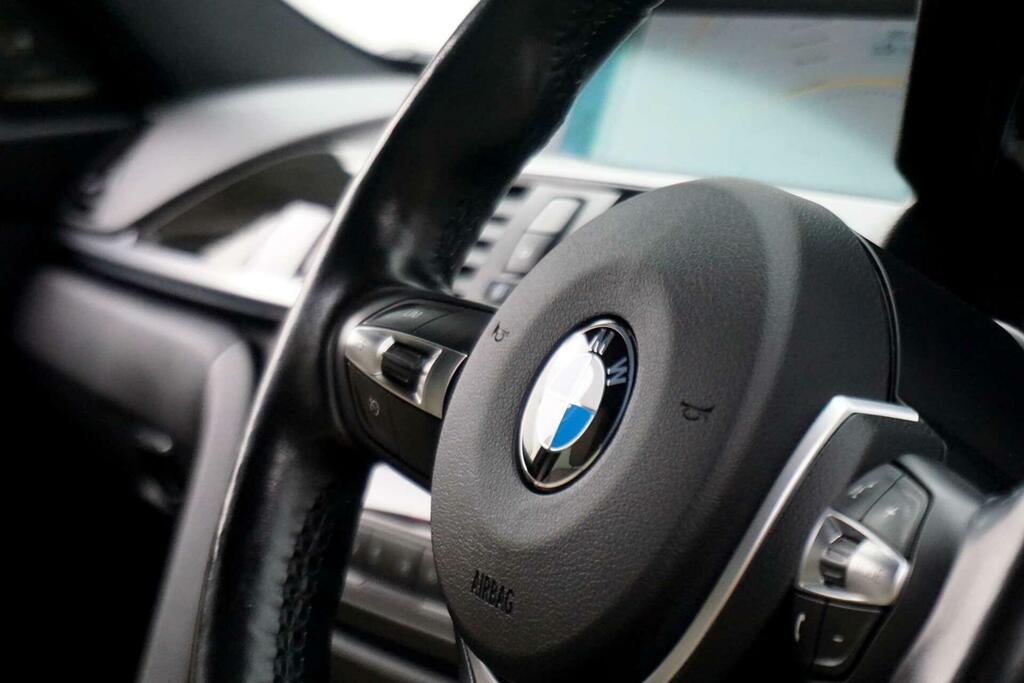 BMW 3 Series Efficientdynamics Black #20