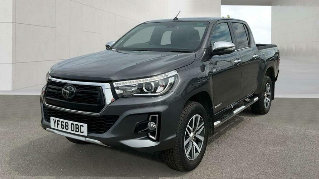 Toyota HILUX Invincible X Grey #2